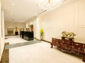 Отель The Bless Hotel and Residence