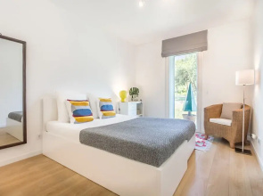 Luxury Beach Experience in Lisbon