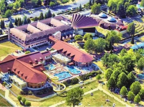 Pine Wood Apartment 7