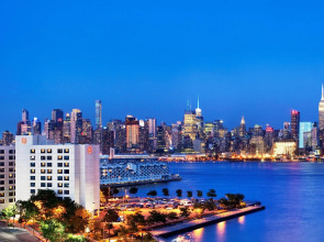 Sheraton Lincoln Harbor Hotel