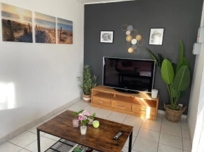 Maison entière 4 lits 8 pl avec jacuzzi proche du safari de Peaugres