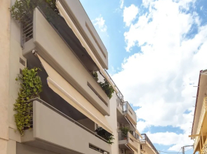 Solon - Deluxe City Center Apartment