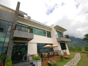 Hualien AzureVILLA B&B