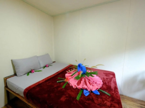 Usan Ta Yay Guest House