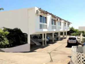 Manureva apartment - near airport Papeete - full equipped A/C - 6 pers