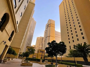 Business Backpackers JBR Hostel
