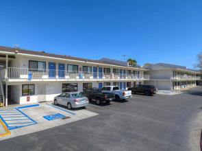 Motel 6 San Ysidro, CA - San Diego - Border
