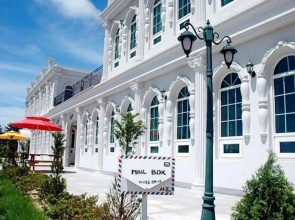 Chagall Pension