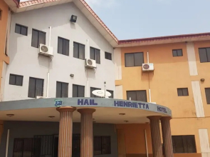 Hail Henrietta Hotel