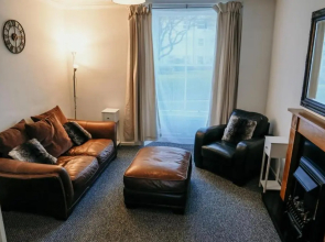 Standout 4BD 3 Storey Town House Whitehaven