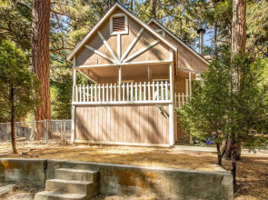 The Cottage - Charming Home 2 Bedrooms 2 Bathrooms Home