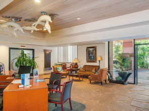 Petite Retreat at Kahana Falls