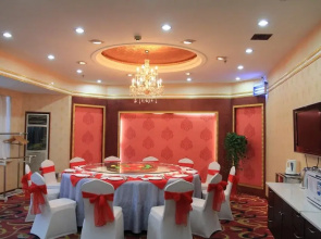 Shihe Hotel Xinyang