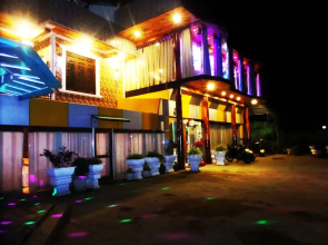 New Edison Hotel