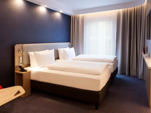 Holiday Inn Express & Suites Basel Allschwil by IHG