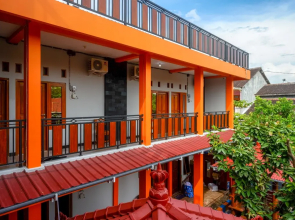 RedDoorz Syariah near Rumah Sakit Bhina Bhakti Husada