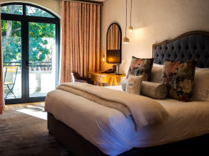 Le Petit Manoir Franschhoek