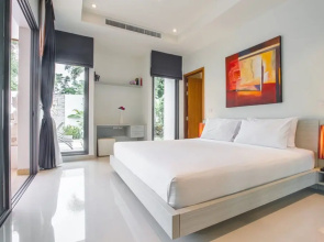 Spacious Three-Bedroom Pool Villa In Cherngtalay