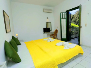 Aquarius Apartments
