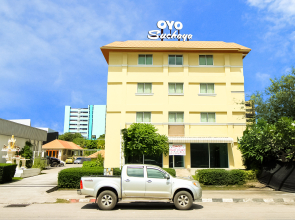 OYO 227 Suchaya House