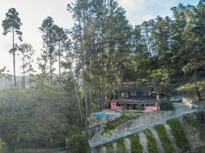 Cozy Villa Close to the Rive in Arroyo Frio