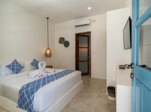 Seaesta Komodo Hotel & Hostel