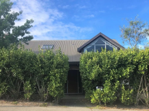 A Hop, Skip & Jump to The Lake