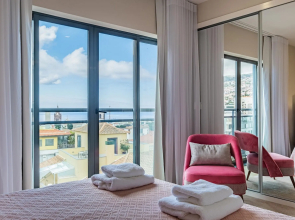 Urban Paradise III by Madeira Sun Travel