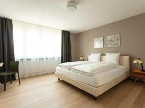 EMA House Serviced Apartments Superior Downtown