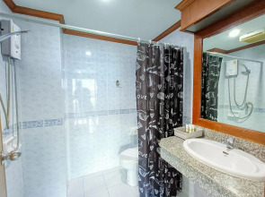 Hack Patong Beach Hotel