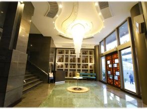 Grand Palm Hotel