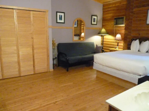 Huckleberry Inn