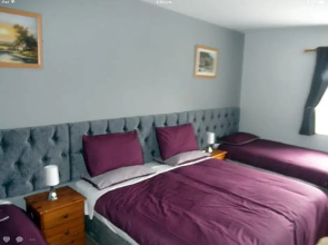 Fitzpatricks Tavern  Hotel