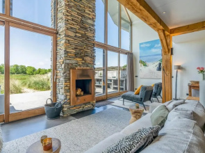Luxurious and Sustainable 6-person Holiday Villa