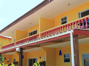 Bahia Apartments & Diving