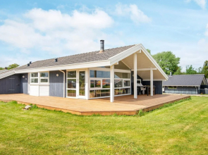 8 Person Holiday Home in Sjolund-by Traum