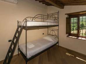 Luxury Villas in Poppi With Heated Pool