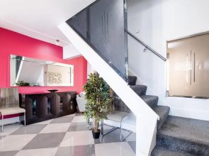 Haus Luxury Four Bedroom Townhouse-Edgbaston- Parking- TOP RATED