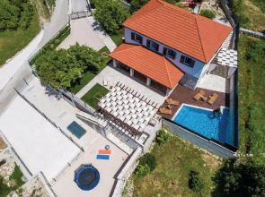Villa Ucovic