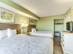 Compass Cove 717