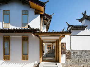 Lijiang Muqian Hotel