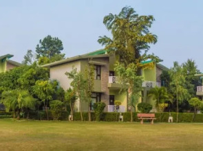 Anand Corbett Aamod Resort & Spa