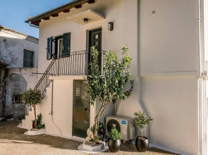 Blue & Green View House