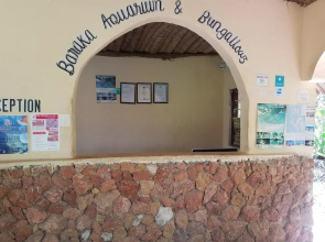 Baraka Aquarium Bungalows