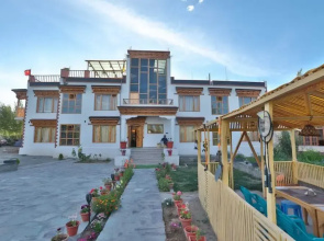 Kangseng House
