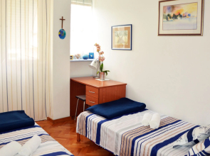 Split Center Apartment's