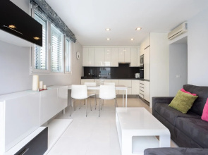 HomeLike Stunning Sea Front House El Poris