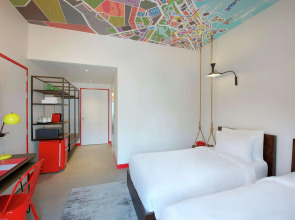 Hampton by Hilton Dubai Al Seef 