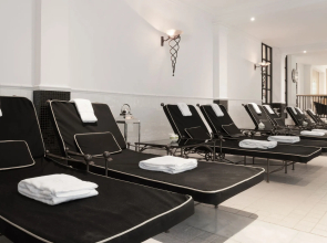 Schlosshotel Berlin By Patrick Hellmann