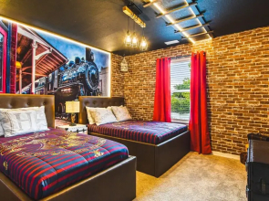 Exclusive Resort Home With Pool & Game Room